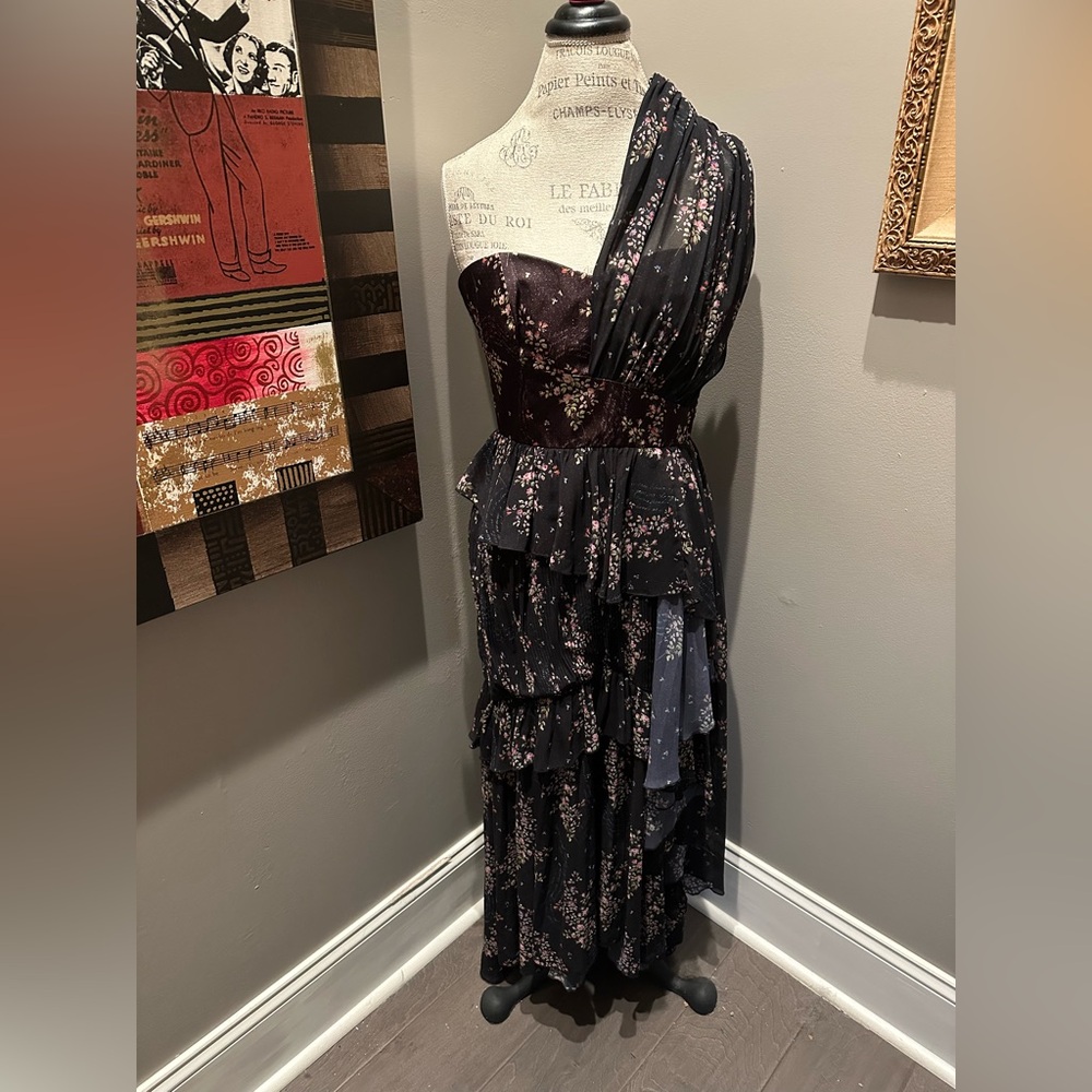 EUC Amur Asymmetric One Shoulder Ruched Cocktail Dress